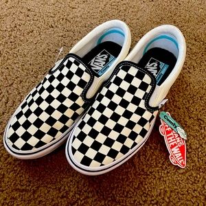 Women’s checkerboard slip-on Vans